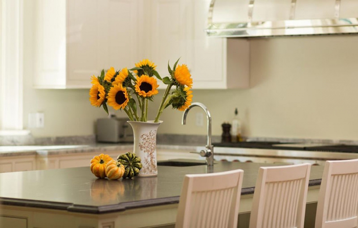 驅(qū)潮防霉，除濕機悄聲造干爽環(huán)境